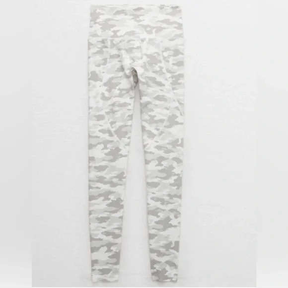 Aerie Chill Play Move White Camo Leggings